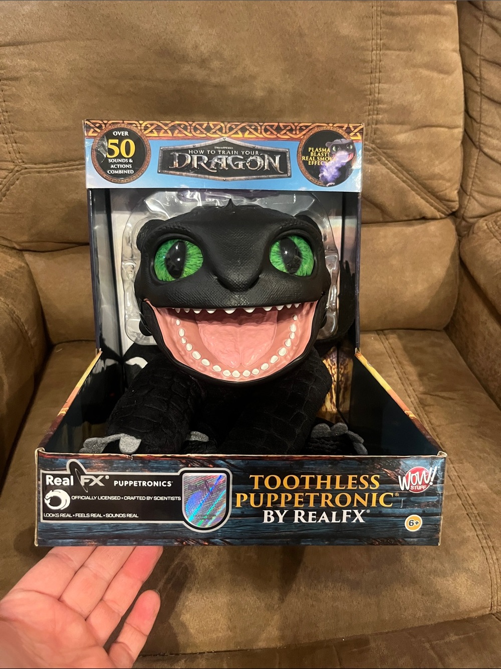 RealFX Toothless Puppetronic Plush - Black with Green Eyes